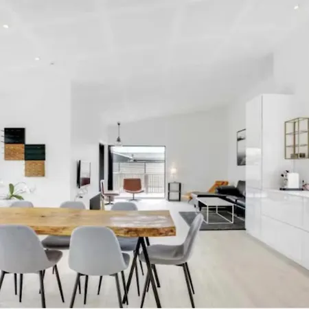 Skont Luksus Hus 4* בורקופ